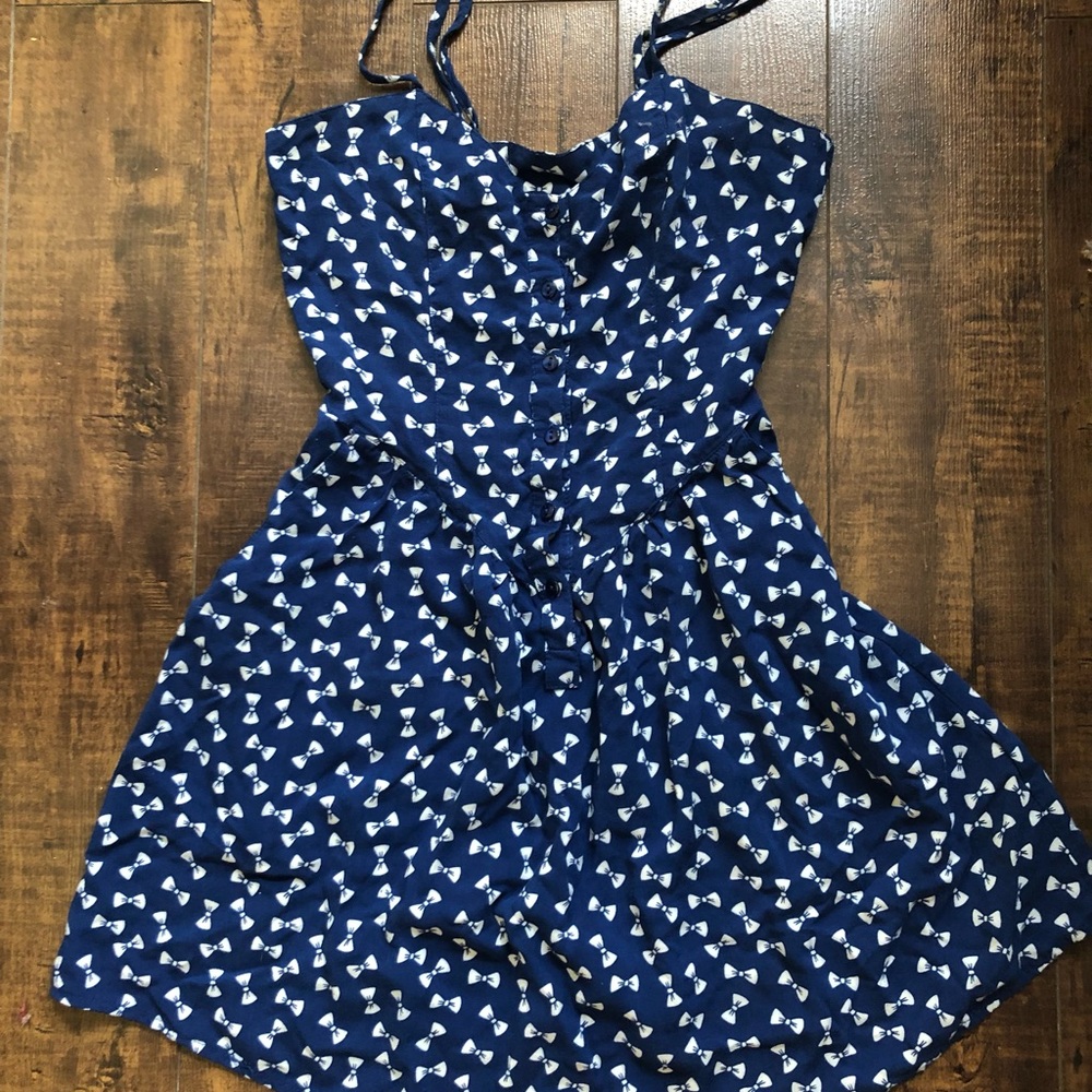 H&M cute bow dress with adjustable straps